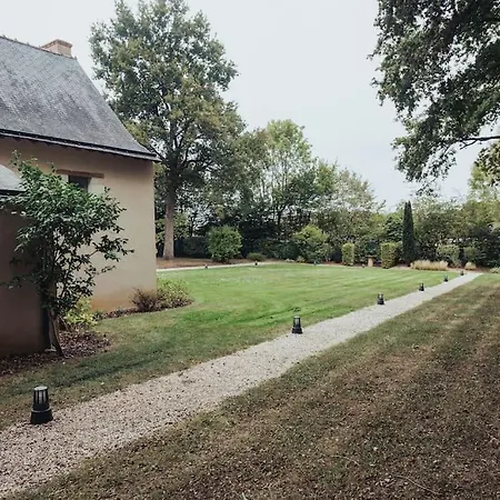 De Charme, Belle-beille * Angers