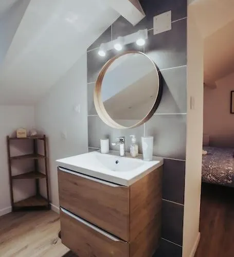 De Charme, Belle-beille * Angers